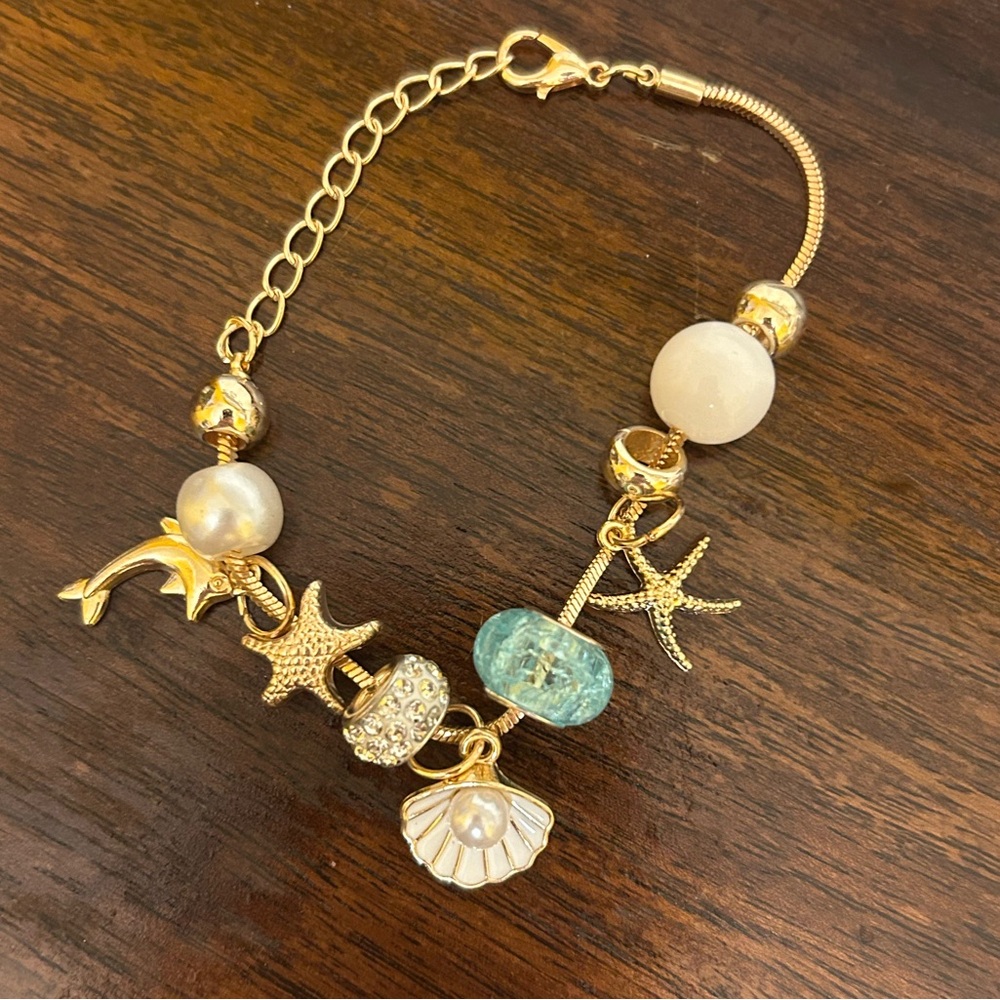 Gold Charm Bracelet w/Sea-Inspired Accents Beach Theme 8 Inches NIP